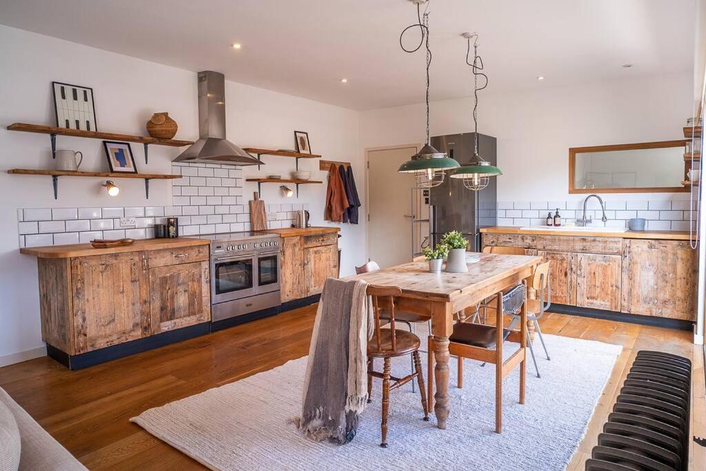 Appartement Penthouse At The Old Tea Factory à Londres Extérieur photo