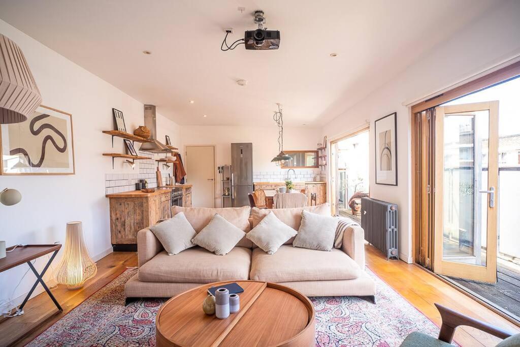 Appartement Penthouse At The Old Tea Factory à Londres Extérieur photo
